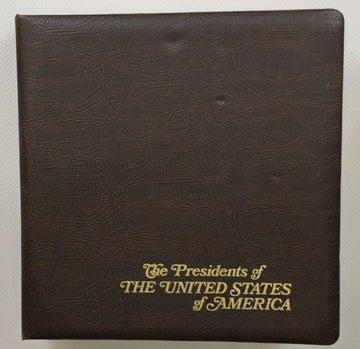 1977 FLEETWOOD THE PRESIDENTS OF THE UNITED STATES OF AMERICA Stamp SET Binder